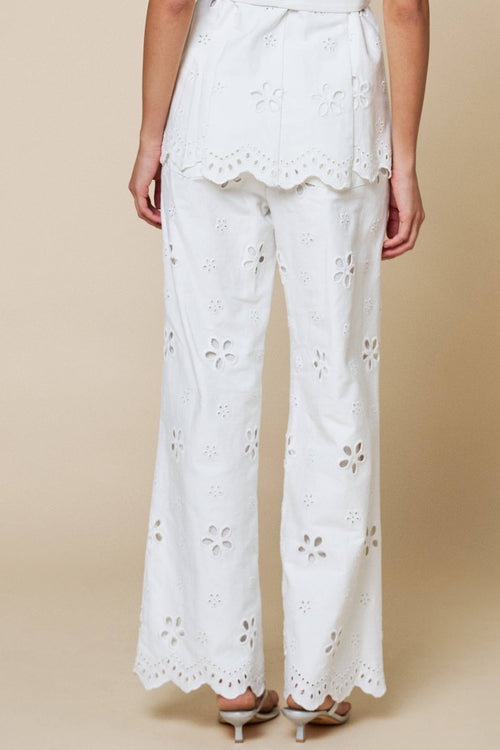 Floral Embroidery Pants Off white