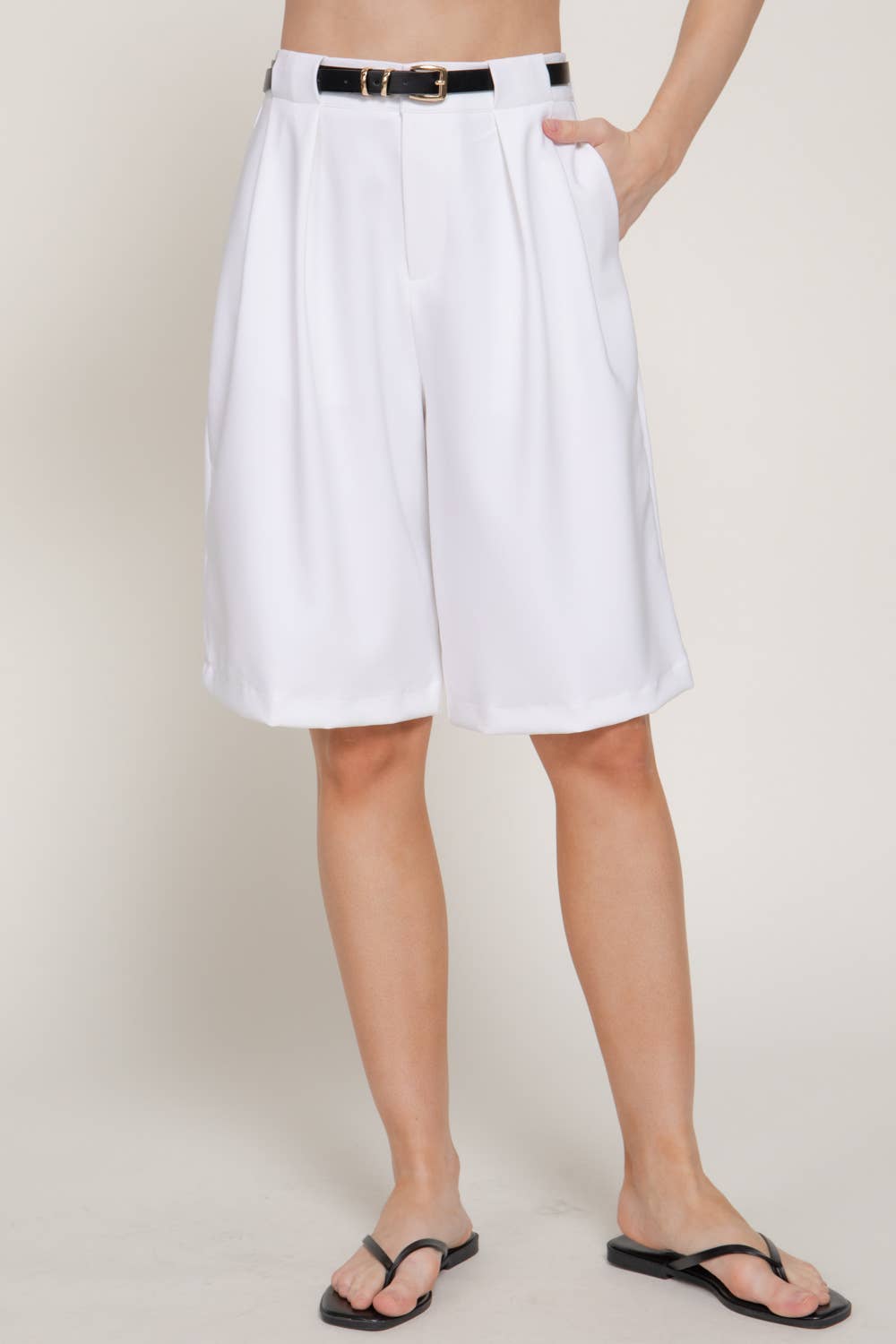 Belted Bermuda Short White