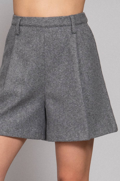 Pleated Shorts Gray
